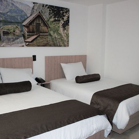 Hotel Med Estadio Medellín Exteriör bild