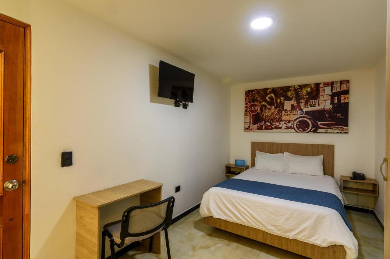 Hotel Med Estadio Medellín Exteriör bild